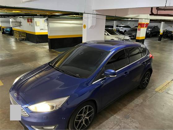 FORD FOCUS 2.0 TITANIUM PLUS 16V FLEX 4P POWERSHIFT FORD FOCUS 2.0 TITANIUM PLUS 16V FLEX 4P POWERSHIFT